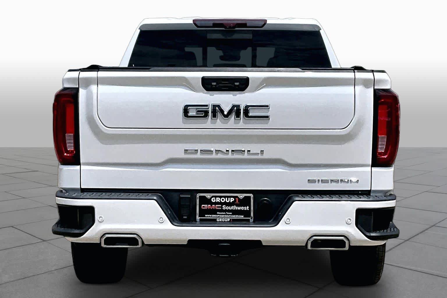Used 2023 GMC Sierra 1500 Denali Ultimate AWD/4WD image 5