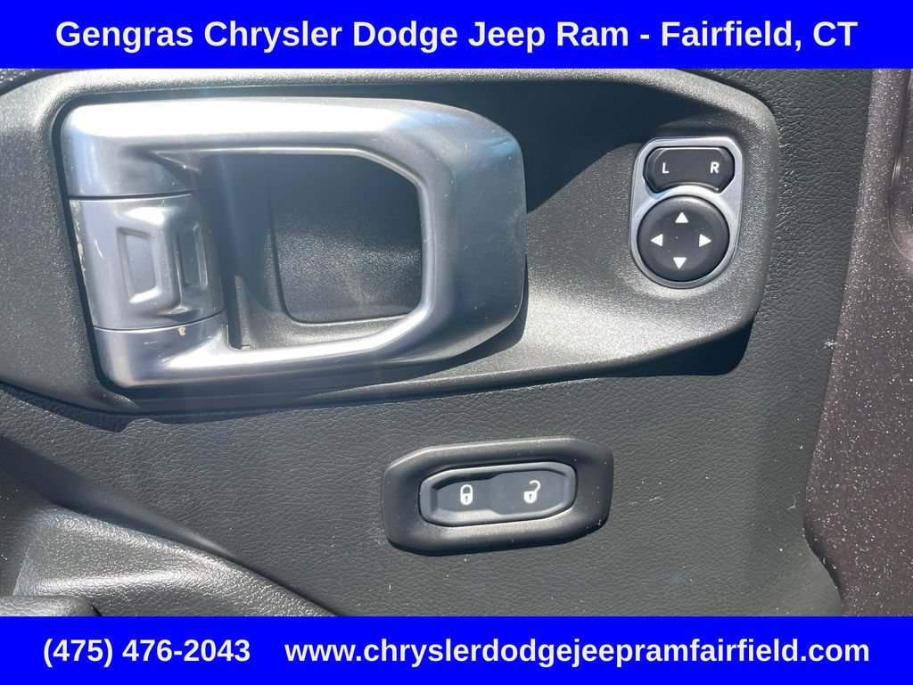 Used 2020 Jeep Wrangler Unlimited Sport AWD/4WD image 36