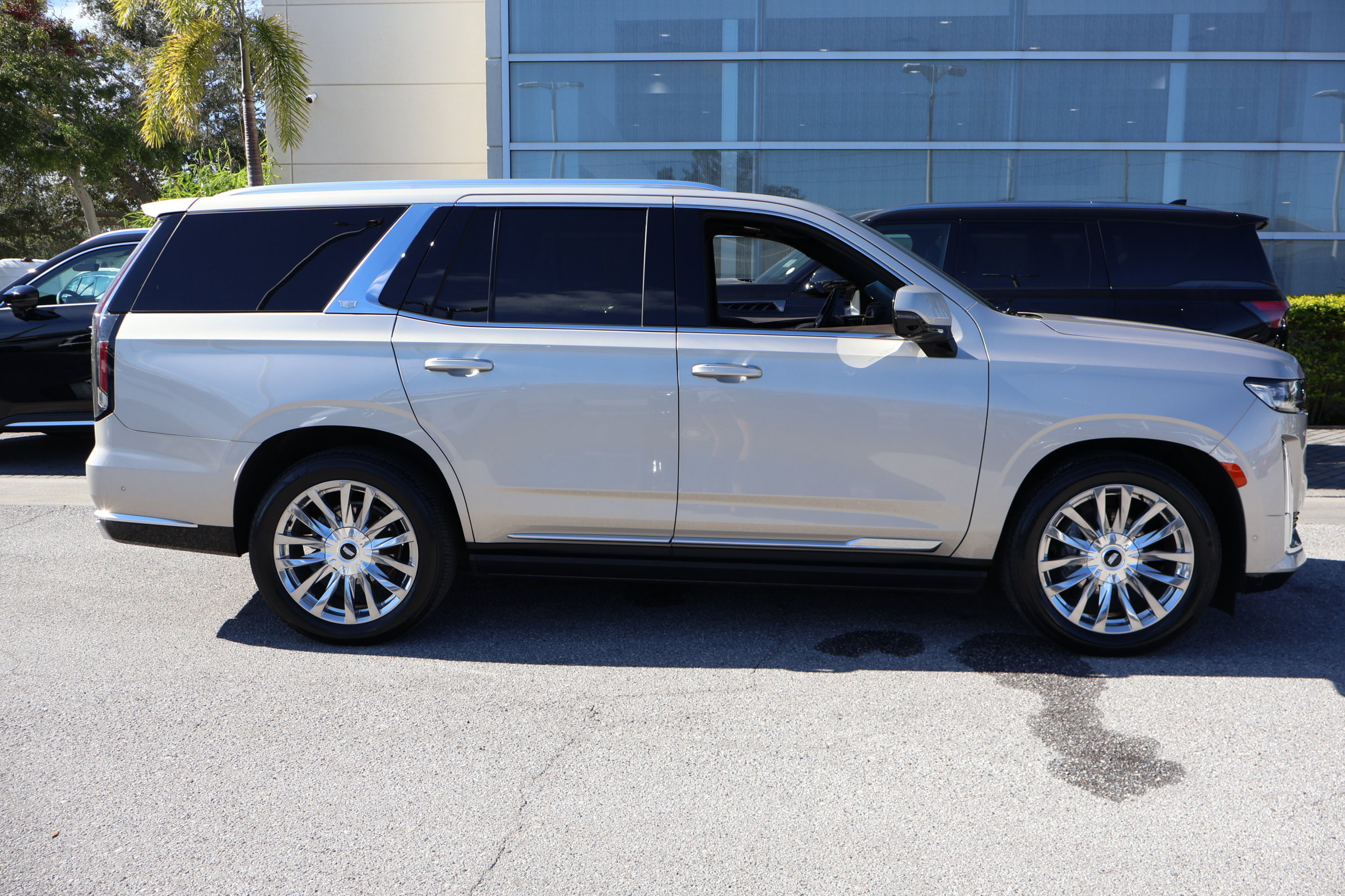 Used 2021 Cadillac Escalade Premium Luxury w/ Driver Assist Tech Package image 11