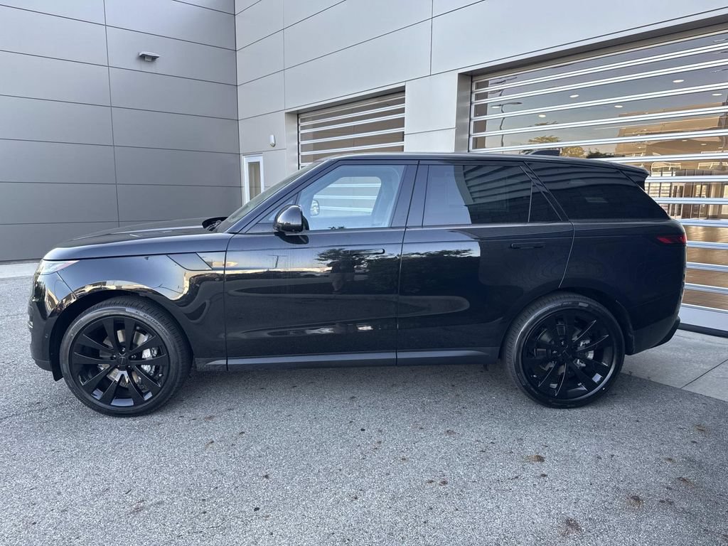 New 2026 Land Rover Range Rover Sport SE AWD/4WD image 4