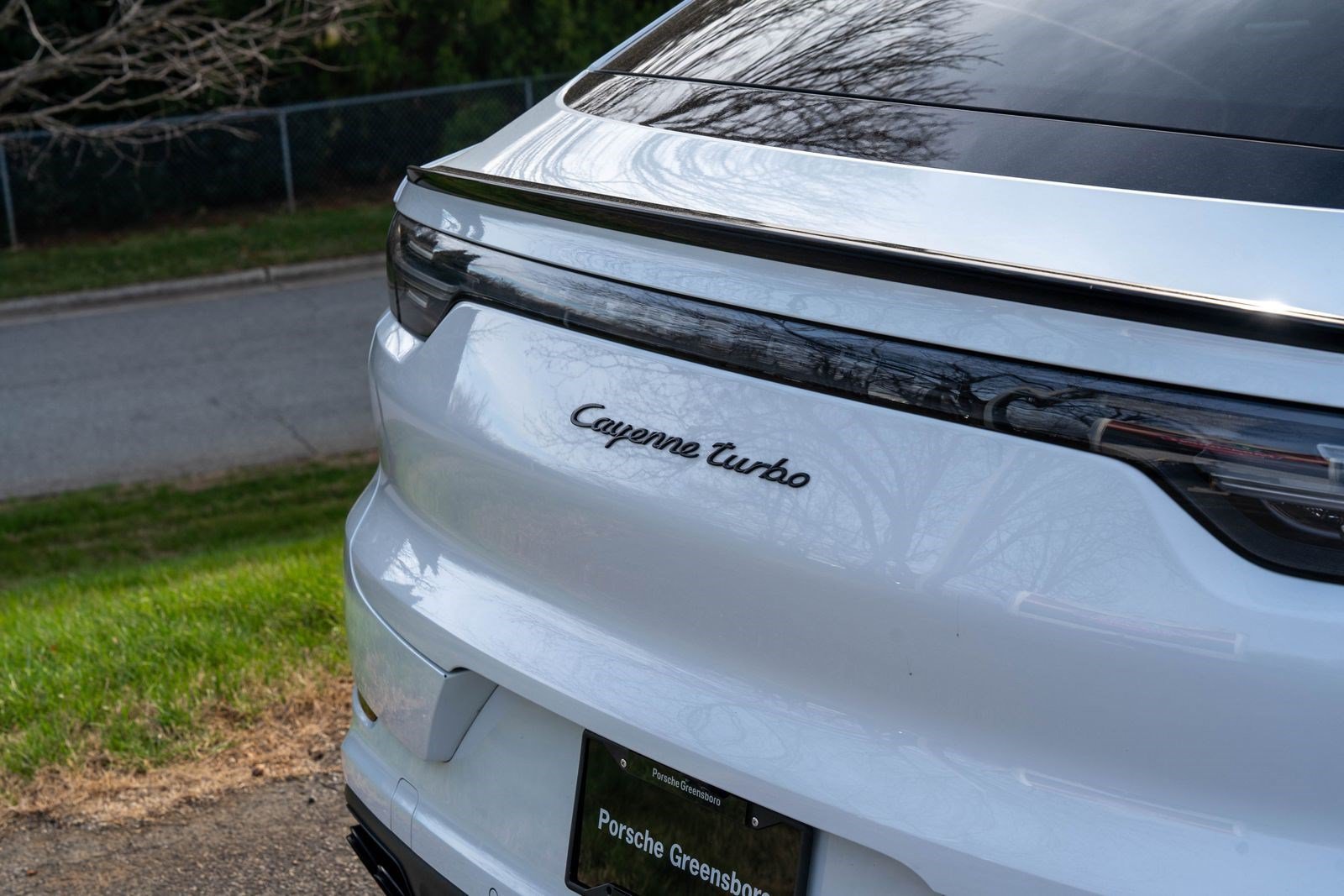 Certified 2023 Porsche Cayenne Turbo AWD/4WD image 15