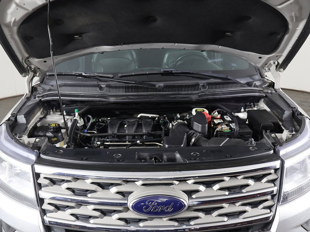 Used 2018 Ford Explorer XLT w/ Equipment Group 202A image 17