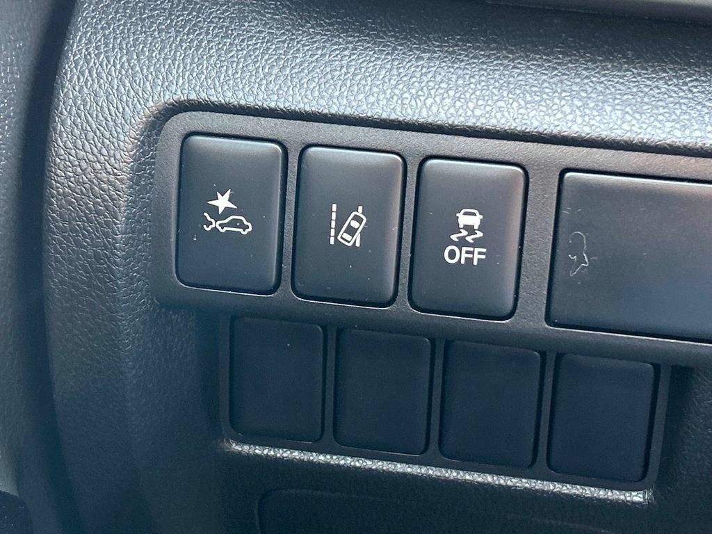Used 2024 Mitsubishi Eclipse Cross LE AWD/4WD image 26