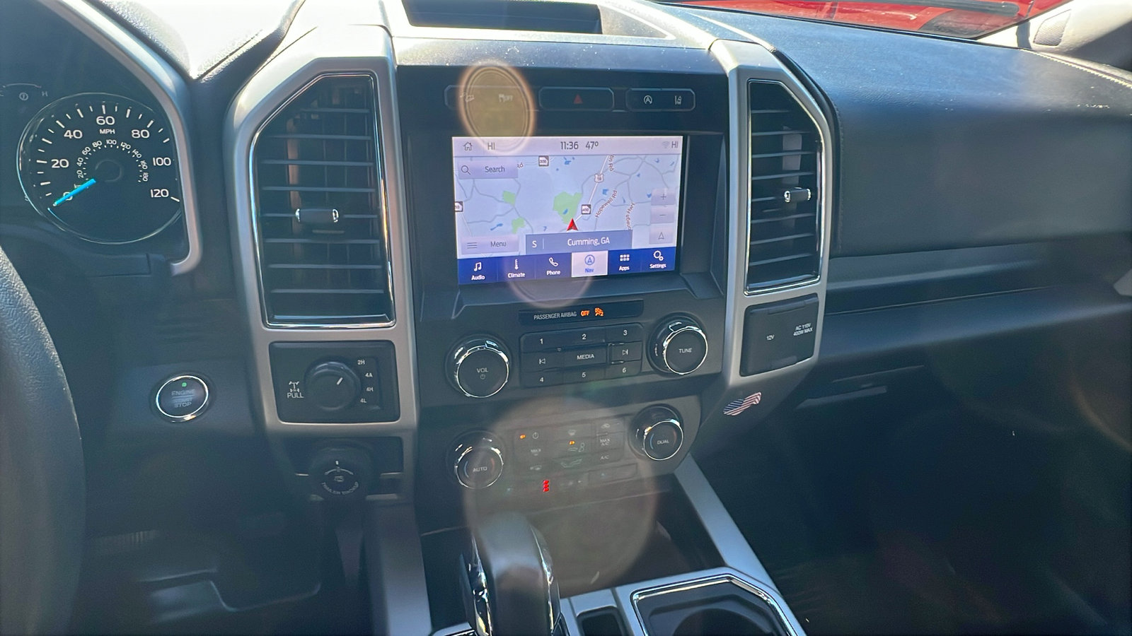 Used 2020 Ford F150 Lariat image 33