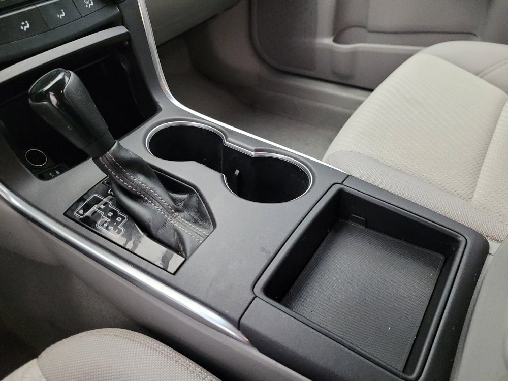 Used 2015 Toyota Camry LE FWD image 26