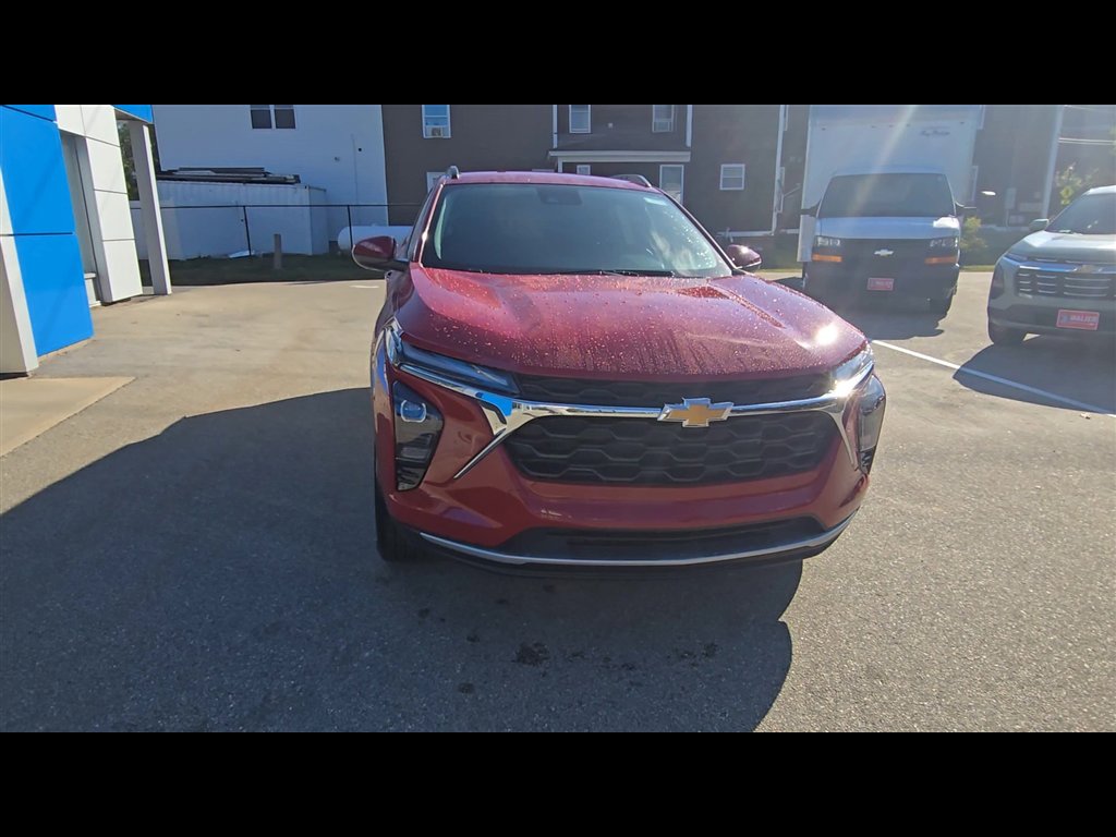 New 2026 Chevrolet Trax LT w/ LT Convenience Package image 3