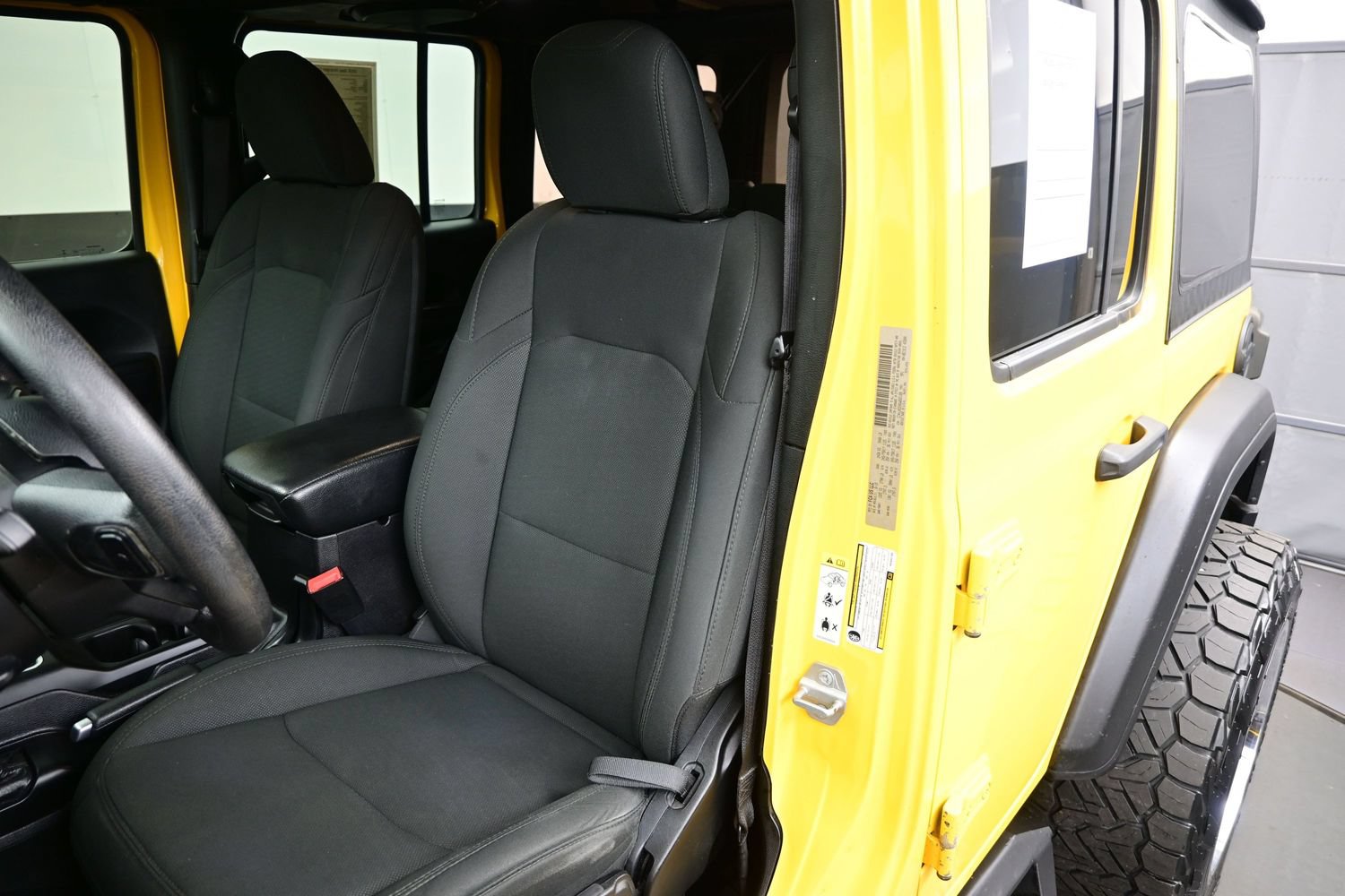 Used 2019 Jeep Wrangler Unlimited Sport AWD/4WD image 13