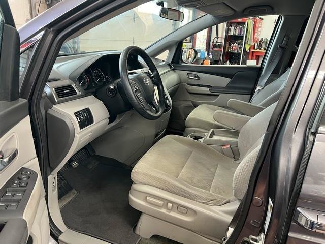 Used 2015 Honda Odyssey EX image 6