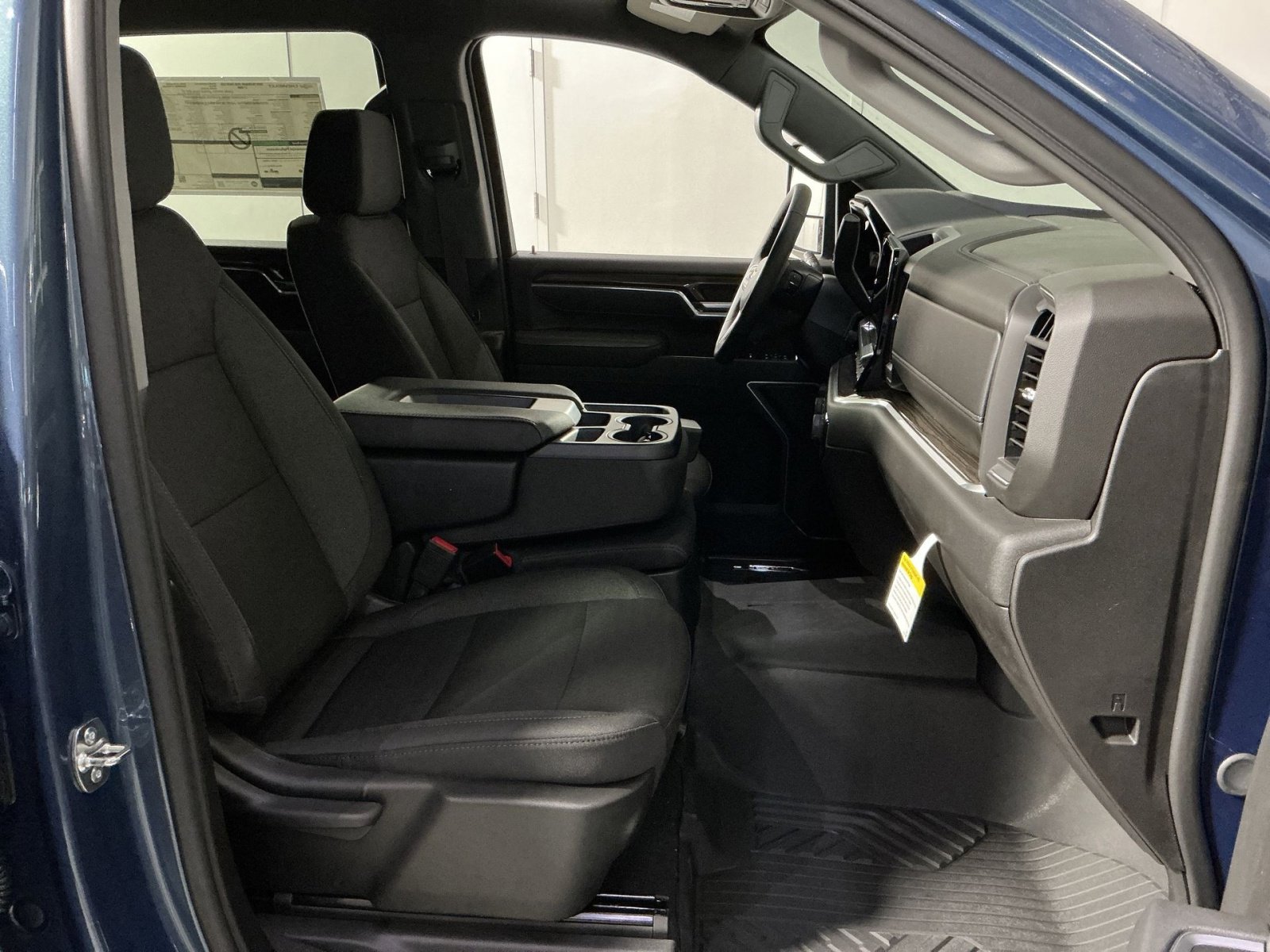 New 2026 Chevrolet Silverado 2500 LT image 32