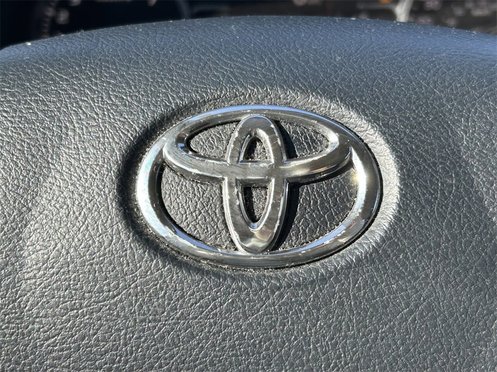 Used 2018 Toyota Tundra SR5 image 38