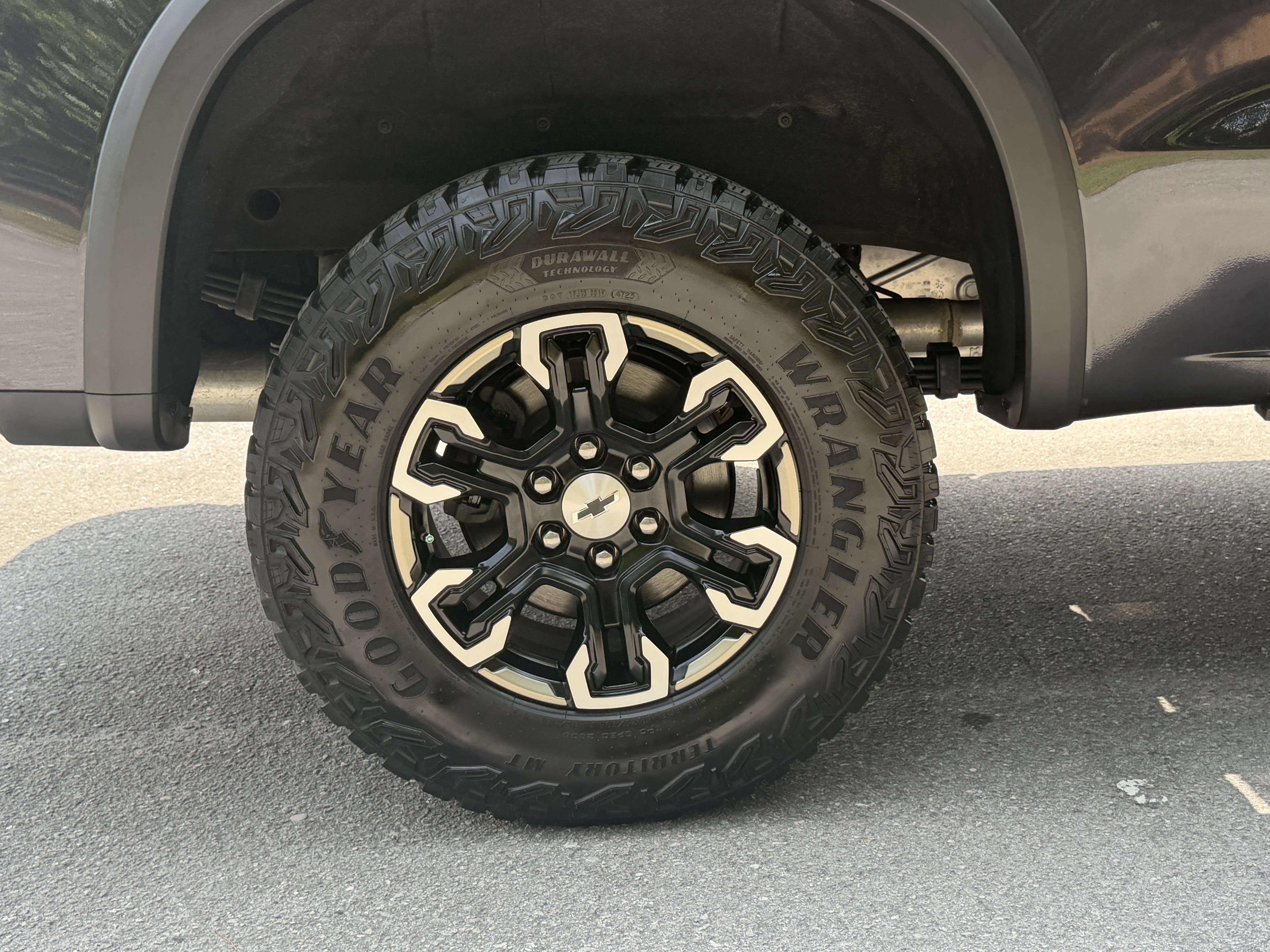 Used 2022 Chevrolet Silverado 1500 ZR2 w/ Technology Package AWD/4WD image 11