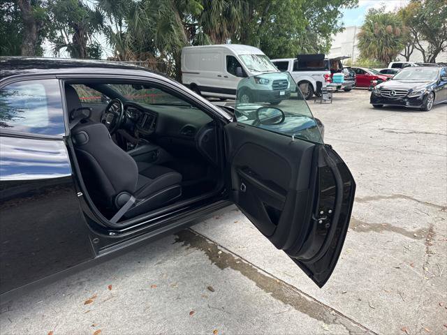 Used 2019 Dodge Challenger R/T RWD image 11