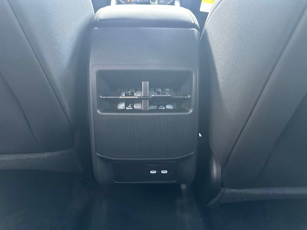 New 2026 Jeep Cherokee Limited AWD/4WD image 32