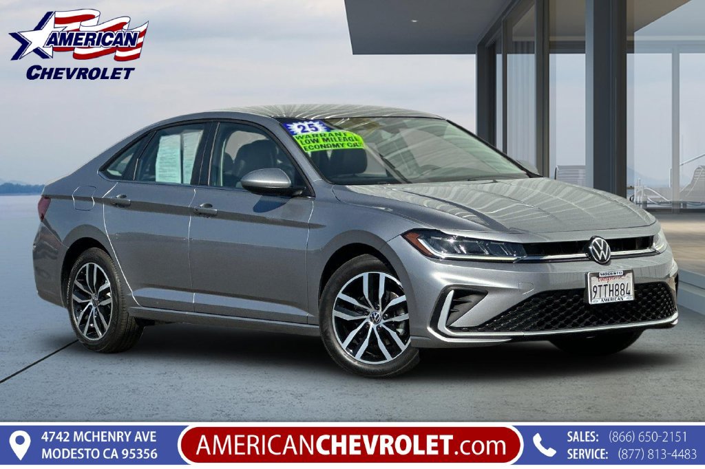 Used 2025 Volkswagen Jetta SE