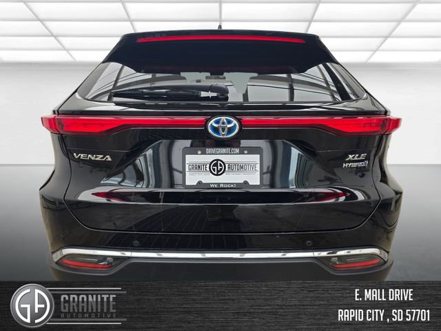 Used 2021 Toyota Venza XLE w/ Softex Package image 4