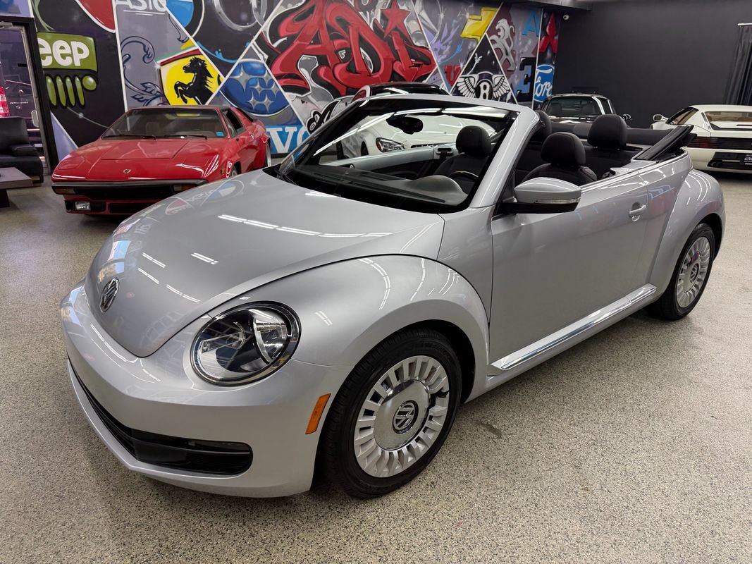 Used 2016 Volkswagen Beetle 1.8T S FWD image 12