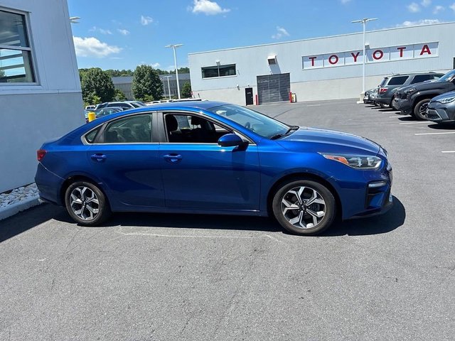 Used 2020 Kia Forte LXS FWD image 5