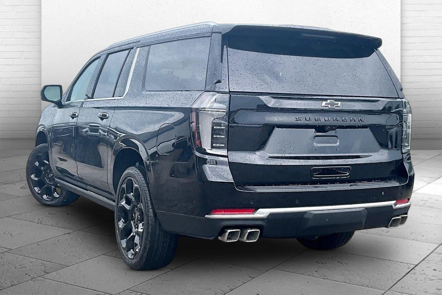 New 2026 Chevrolet Suburban High Country AWD/4WD image 3