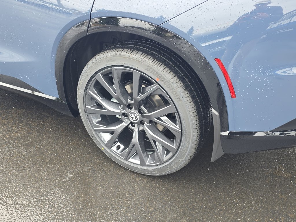 New 2026 Toyota Crown Signia AWD/4WD image 12