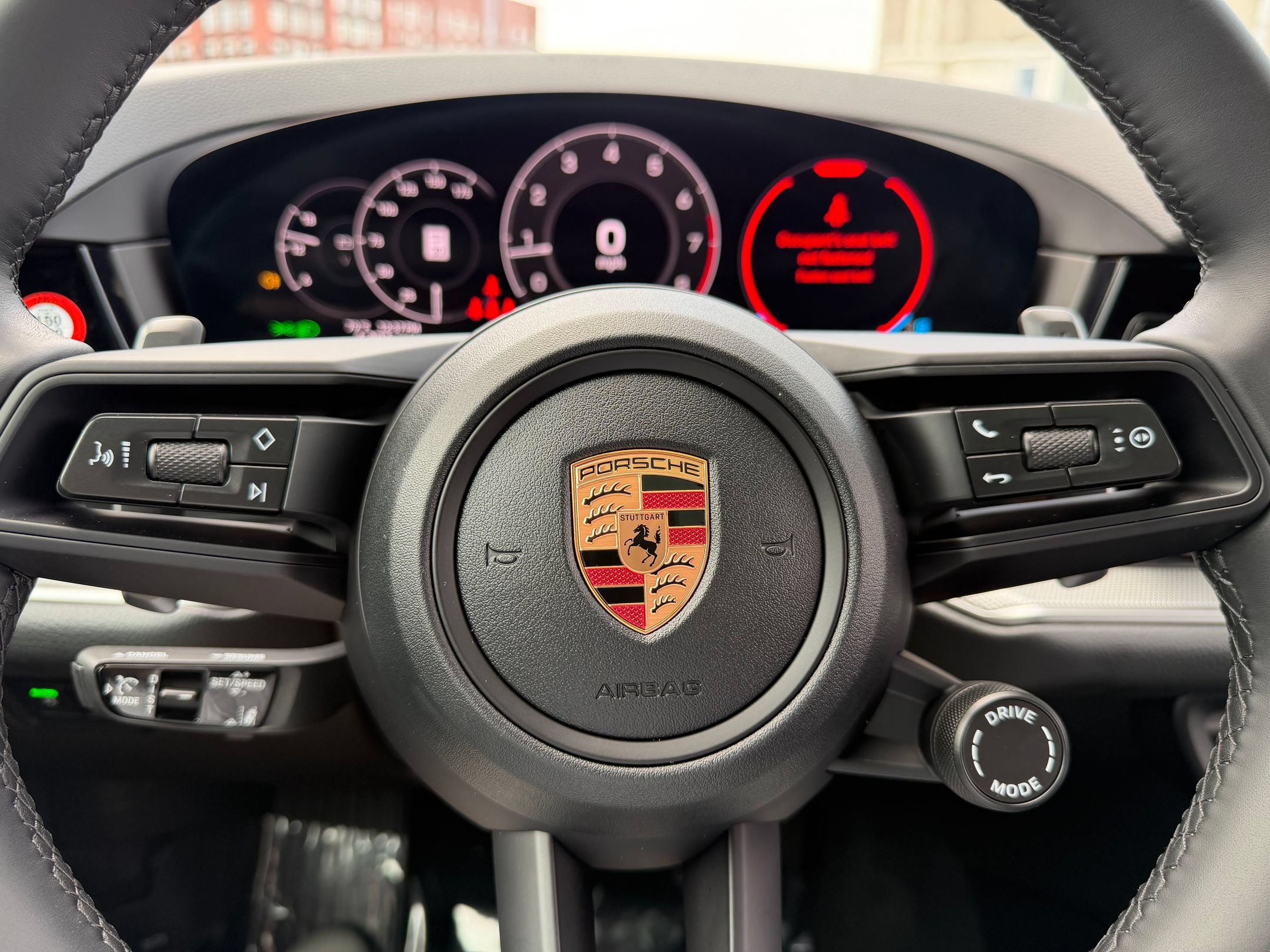 Certified 2026 Porsche Cayenne AWD/4WD image 32