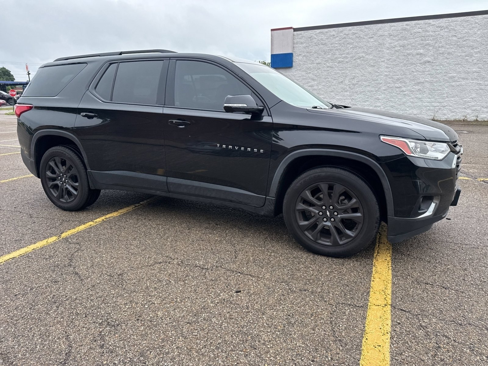 Used 2020 Chevrolet Traverse RS FWD image 18