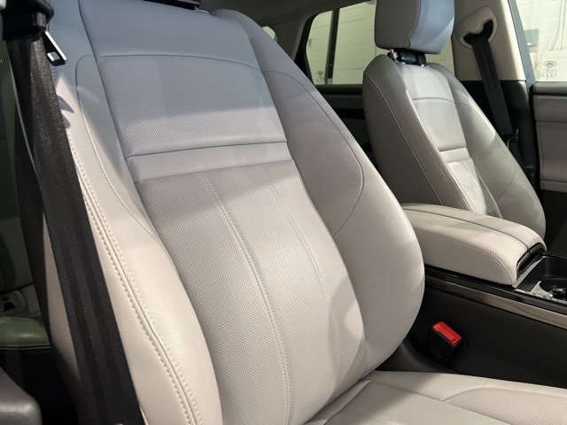 Used 2025 Land Rover Range Rover Evoque S image 52