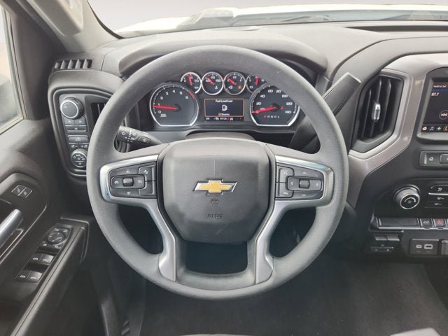 Used 2022 Chevrolet Silverado 2500 Custom w/ Custom Value Package AWD/4WD image 12