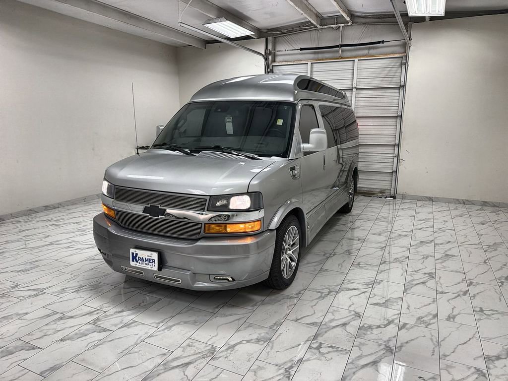 Used 2021 Chevrolet Express 2500 LS w/ Enhanced Convenience Package RWD image 4
