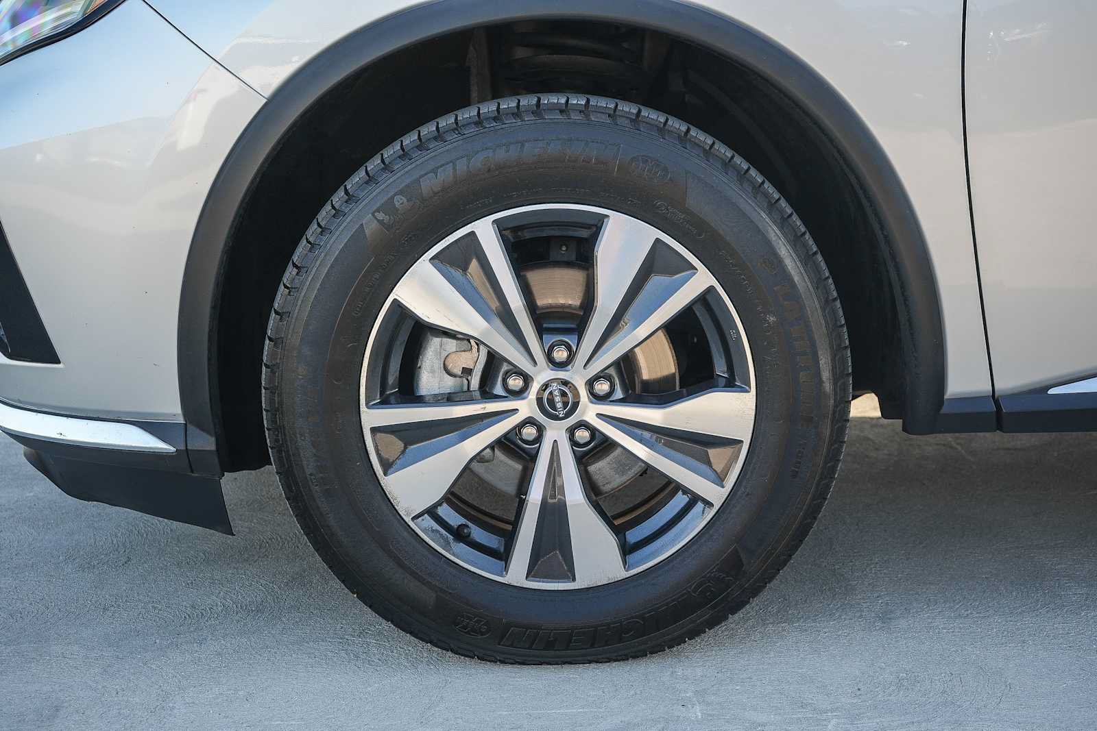 Used 2023 Nissan Murano SV AWD/4WD image 11