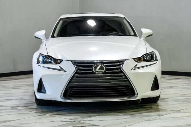Used 2017 Lexus IS 200t w/ Premium Package RWD image 7