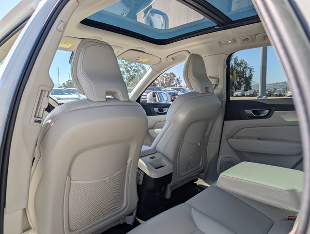 Used 2023 Volvo XC60 B5 Plus AWD/4WD image 57
