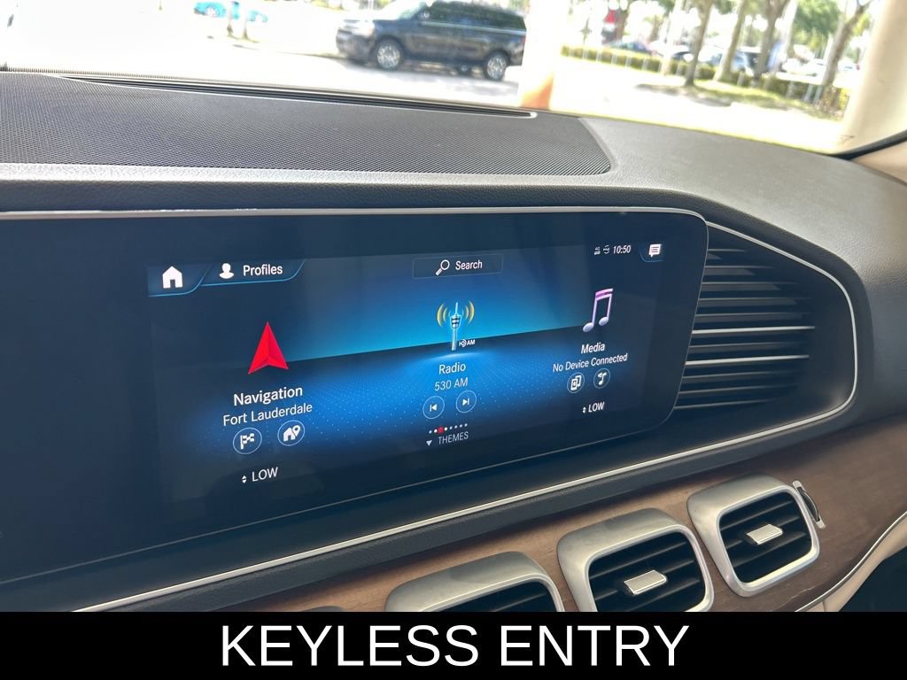 Used 2022 Mercedes-Benz GLE 450 4MATIC w/ AMG Line Exterior image 11