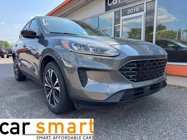 Used 2022 Ford Escape SE w/ SE Sport Appearance Package