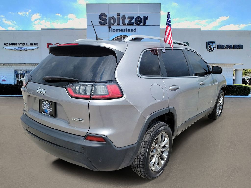 Used 2020 Jeep Cherokee Latitude Plus FWD image 2