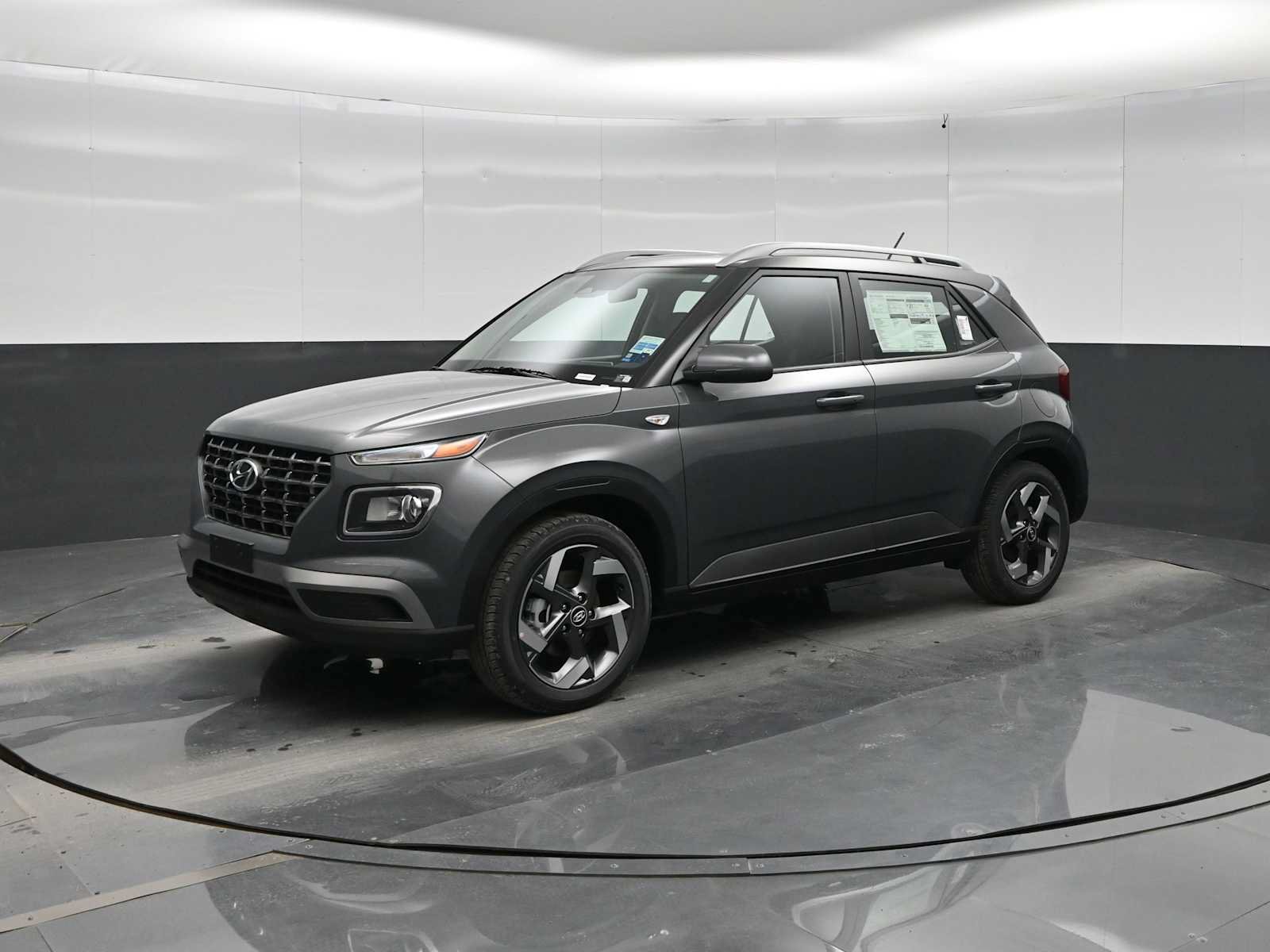 New 2026 Hyundai Venue SEL FWD image 4