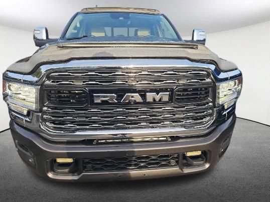Used 2023 RAM 2500 Limited AWD/4WD image 2