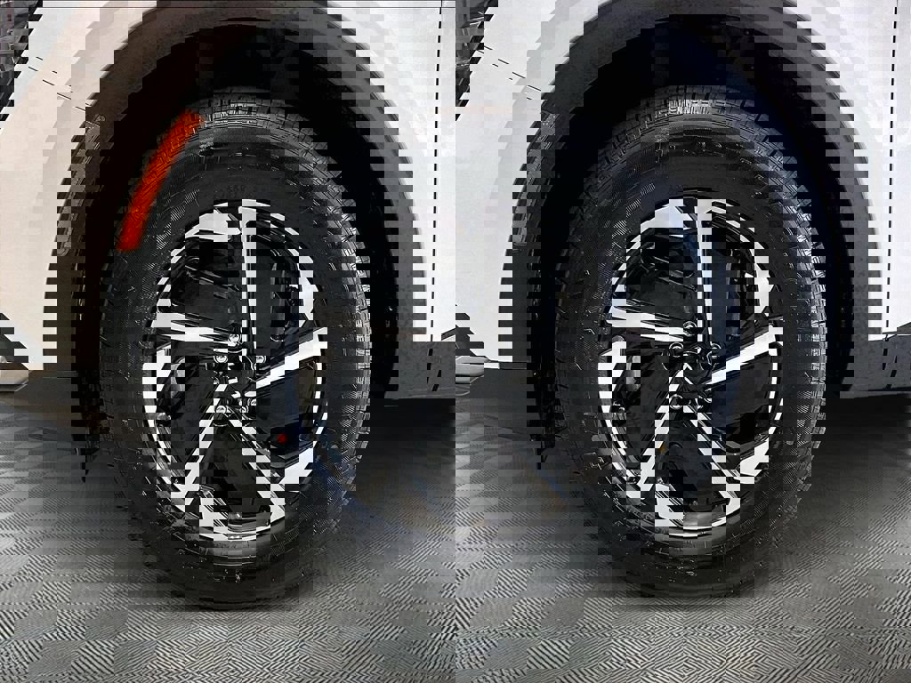 Used 2023 Kia Sportage LX image 26