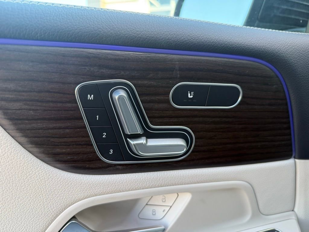 New 2026 Mercedes-Benz GLB 250 4MATIC image 16