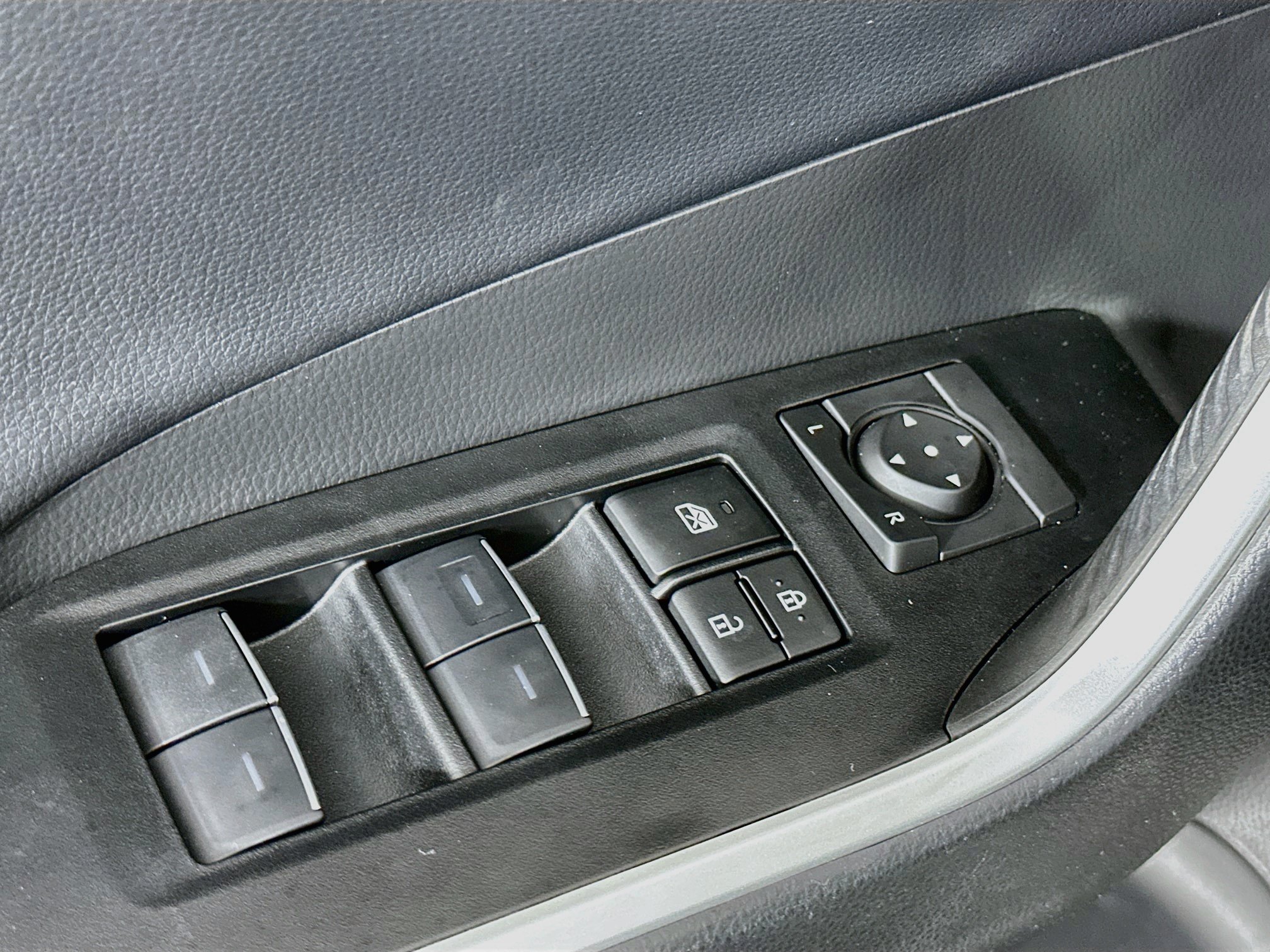 Used 2024 Toyota RAV4 XSE w/ Weather Package AWD/4WD image 15