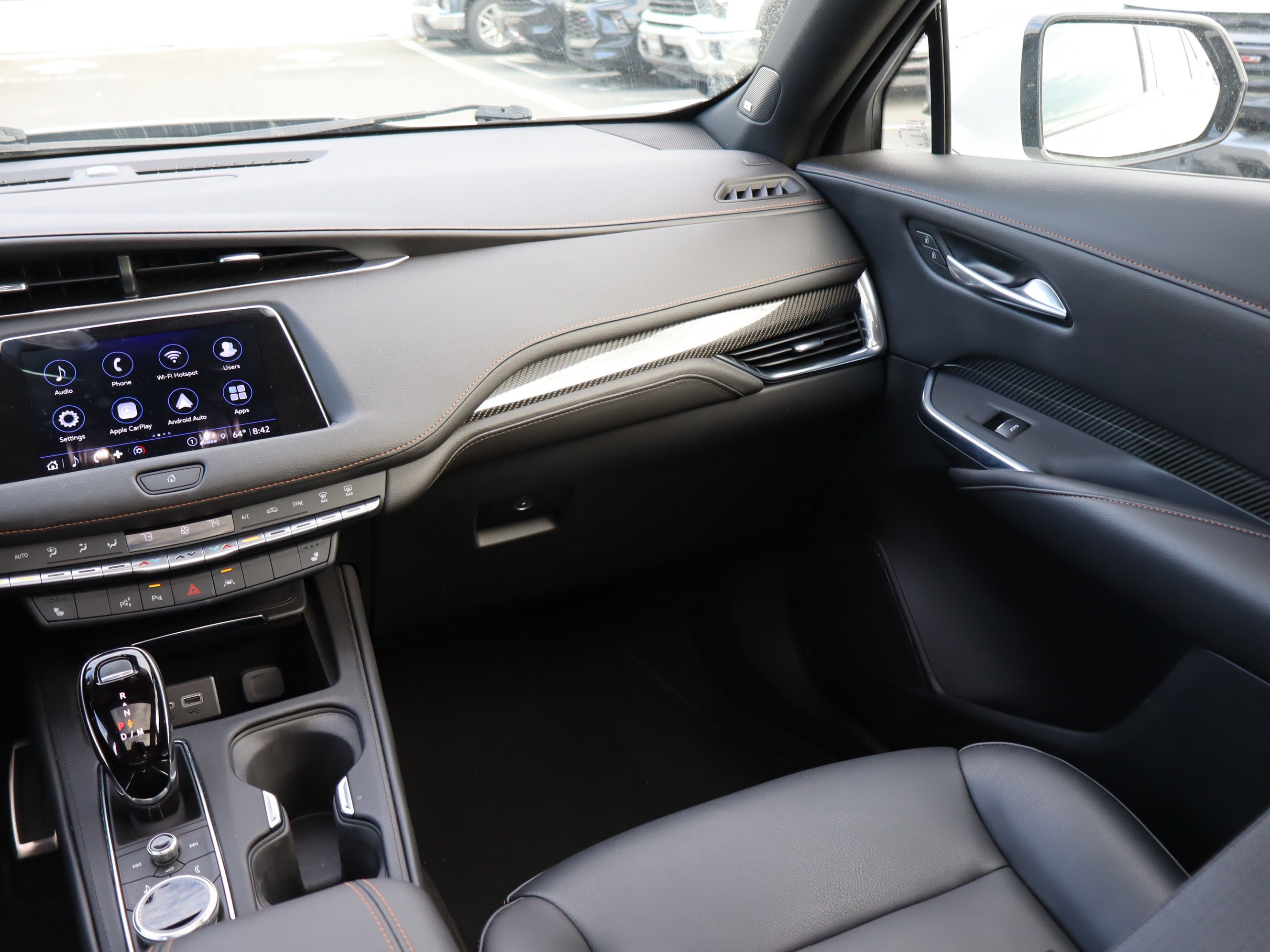 Used 2023 Cadillac XT4 Sport w/ LPO, Onyx Lite Package image 13