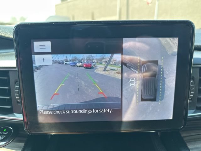 Used 2021 Ford Explorer Limited w/ Equipment Group 301A AWD/4WD image 13