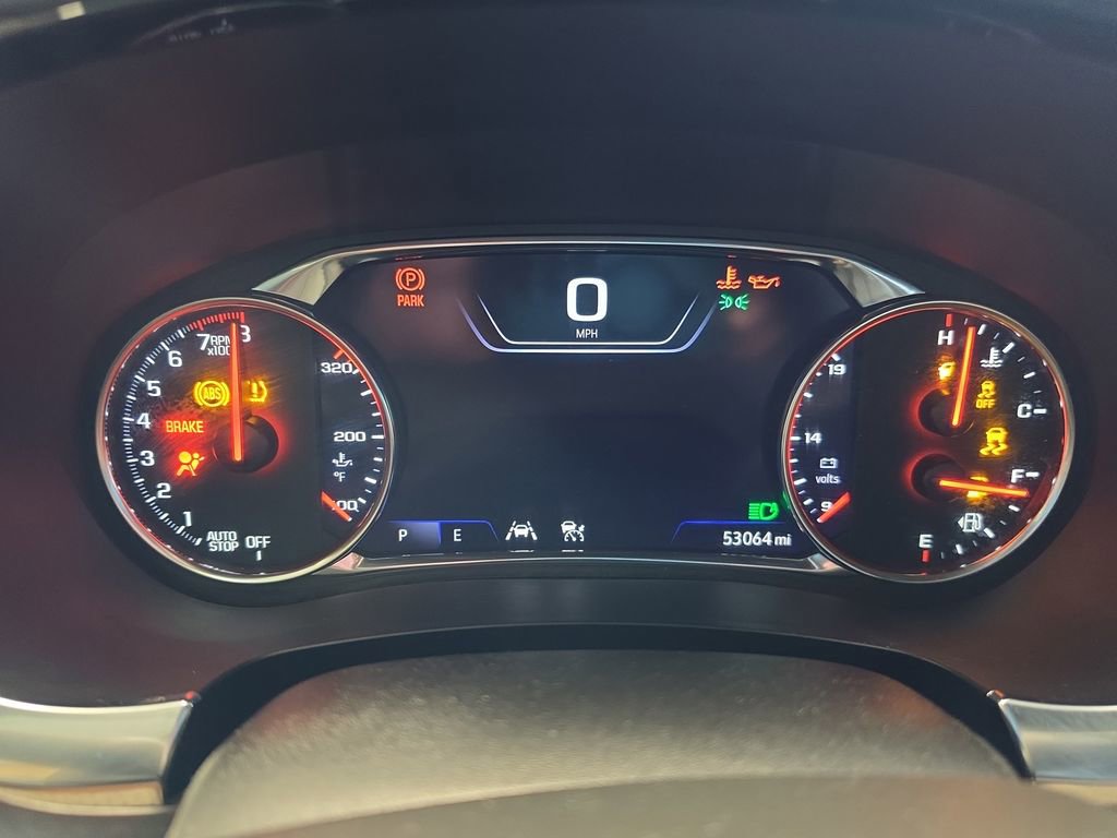 Used 2023 Chevrolet Traverse Premier FWD image 21