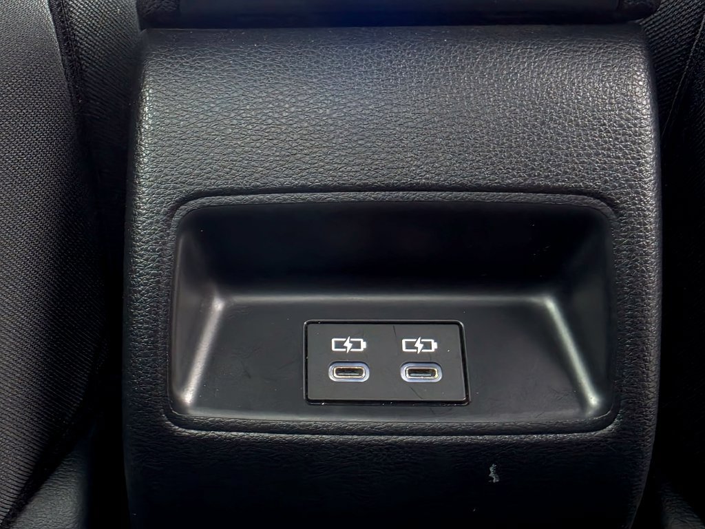Used 2025 Toyota Corolla LE FWD image 37