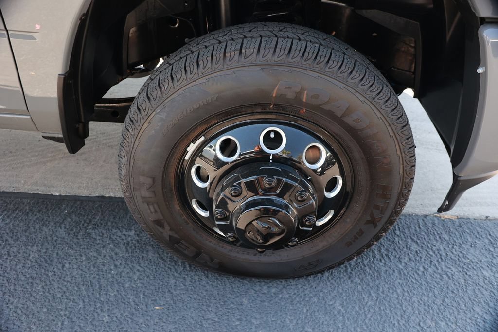New 2026 RAM 3500 Big Horn AWD/4WD image 8