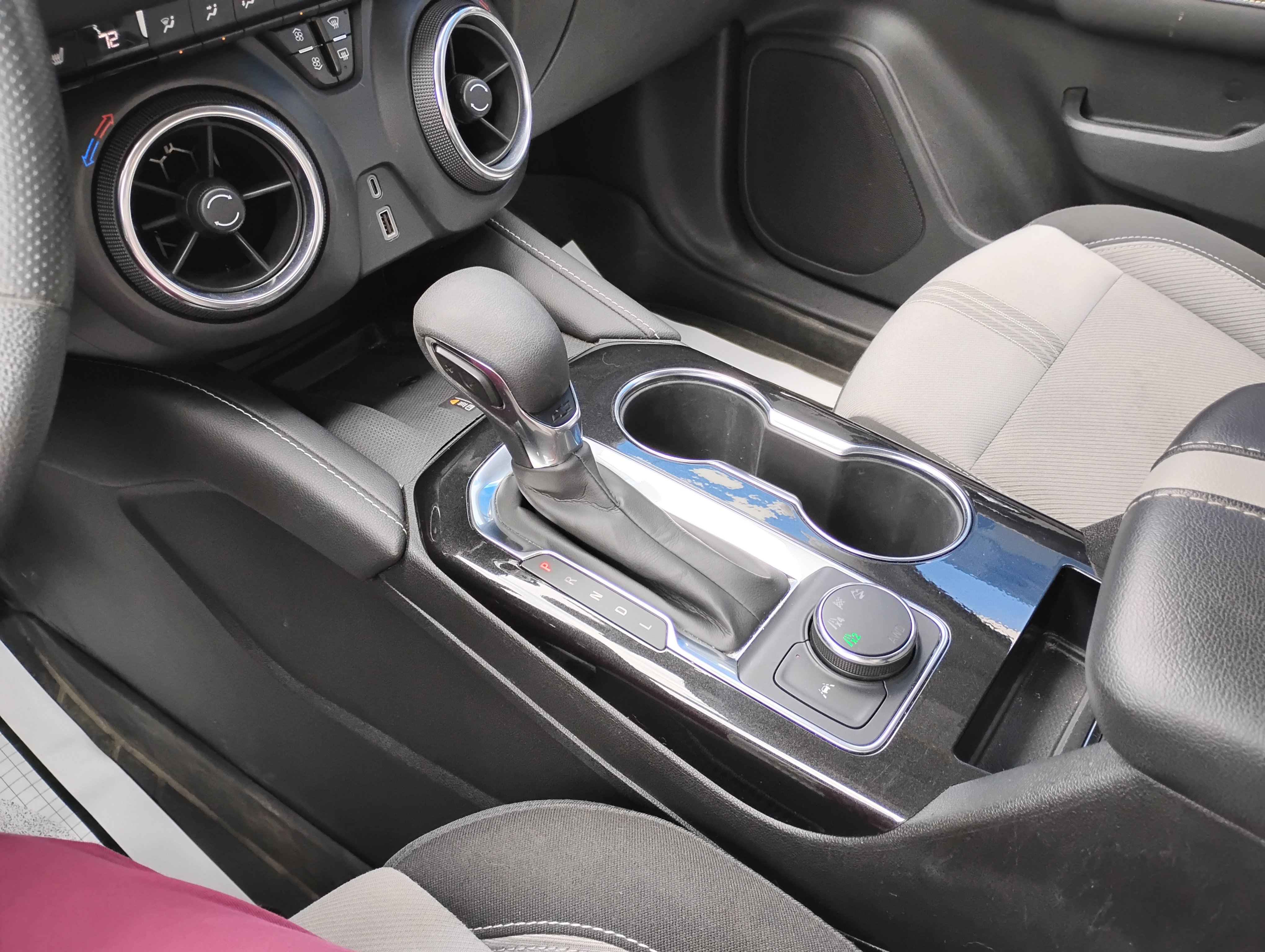 Used 2023 Chevrolet Blazer LT w/ Convenience Package AWD/4WD image 13