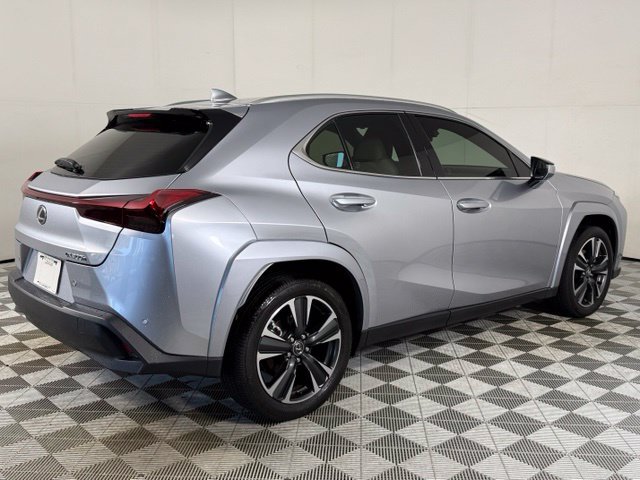 Used 2025 Lexus UX 300h FWD w/ Accessory Package (Z2) image 9