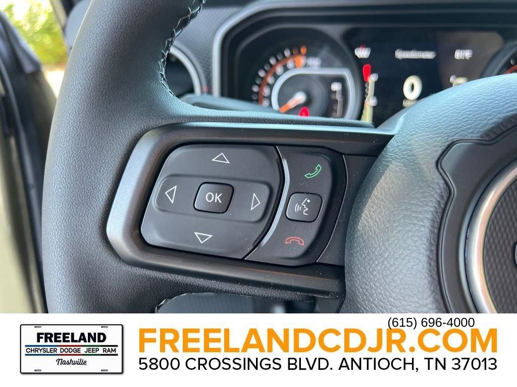 New 2025 Jeep Gladiator Rubicon w/ Convenience Group image 11