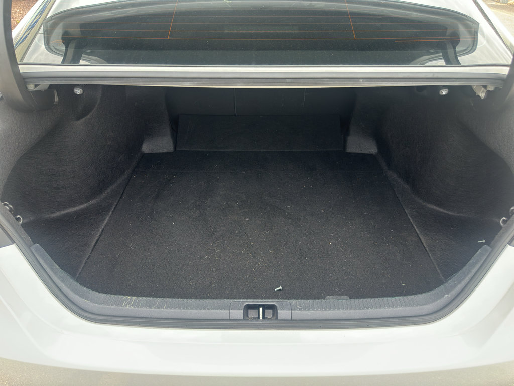Used 2024 Toyota Camry SE FWD image 14