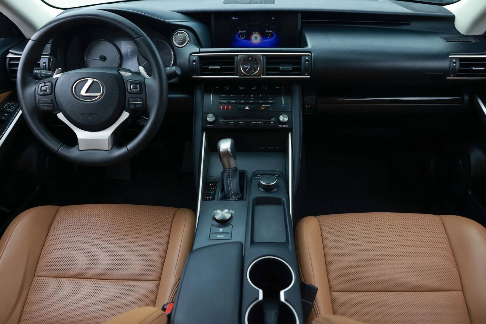 Used 2017 Lexus IS 200t RWD image 2