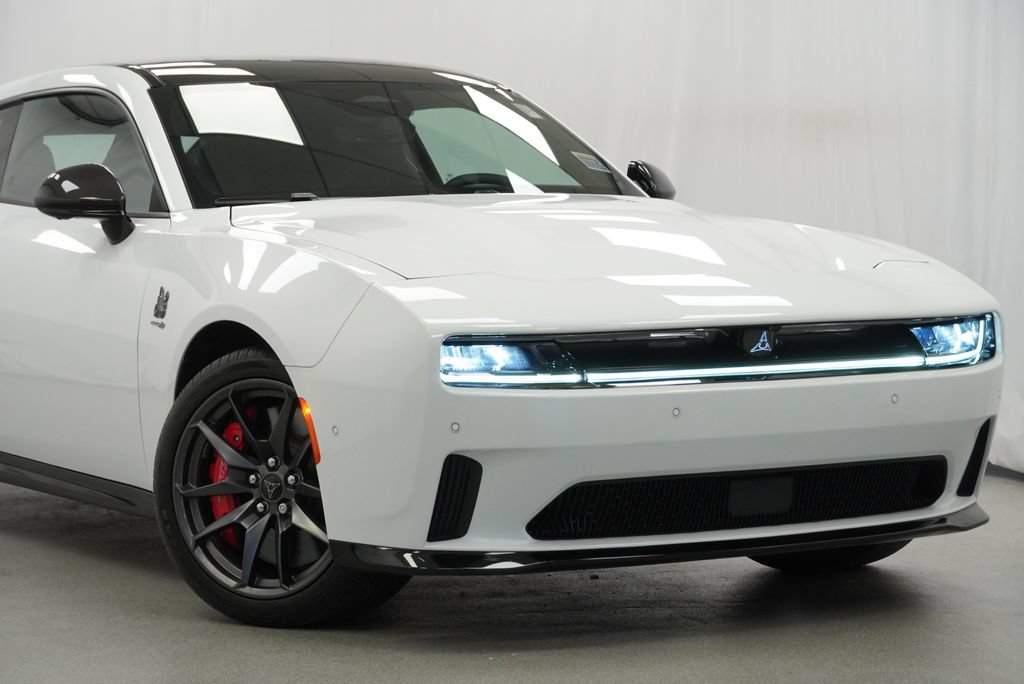 Used 2024 Dodge Charger Daytona Scat Pack w/ Plus Group AWD/4WD image 3